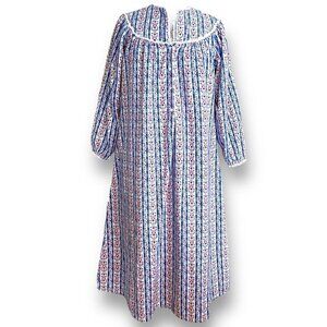 Lanz of Salzburg Womens Nightgown Sz S Tyrolean Heart Floral Stripe Flannel